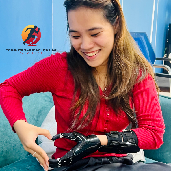 Tay Cơ - Mất một phần bàn tay